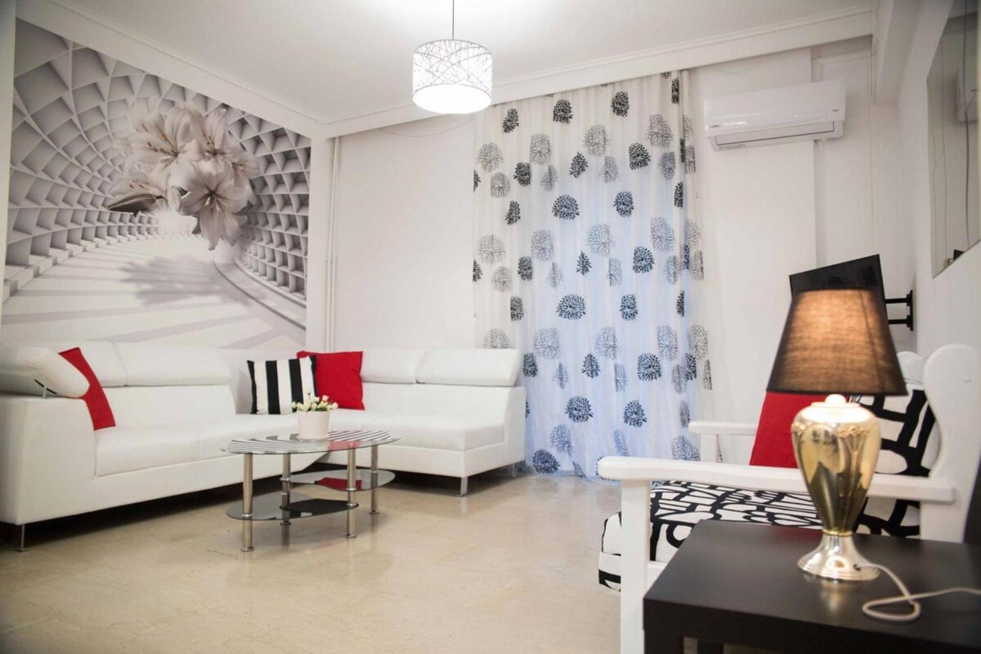 Cozy Apartment With Sea View Next To Marina Zeas Piräus Exterior foto